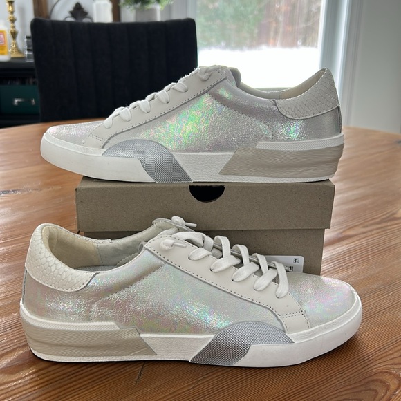 Dolce Vita Zina Opal Metallic Leather - Picture 3 of 5